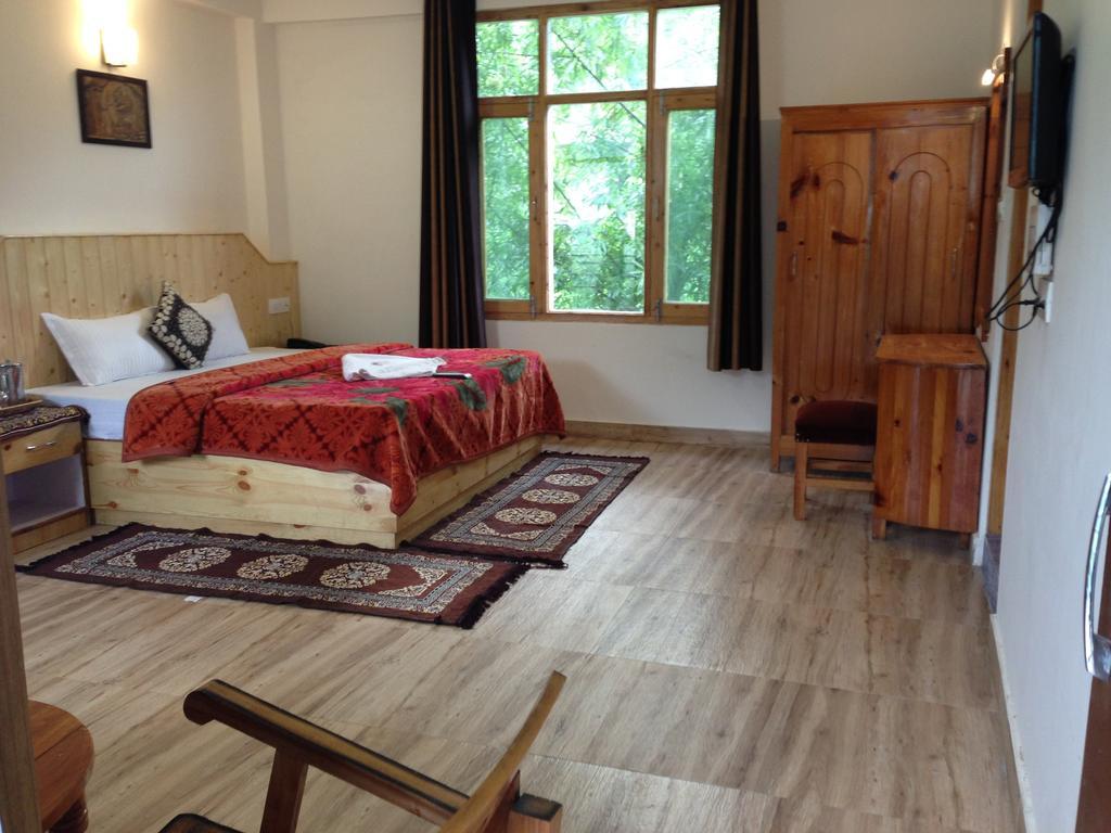 Akash Hills Hotel Manali  Exterior photo